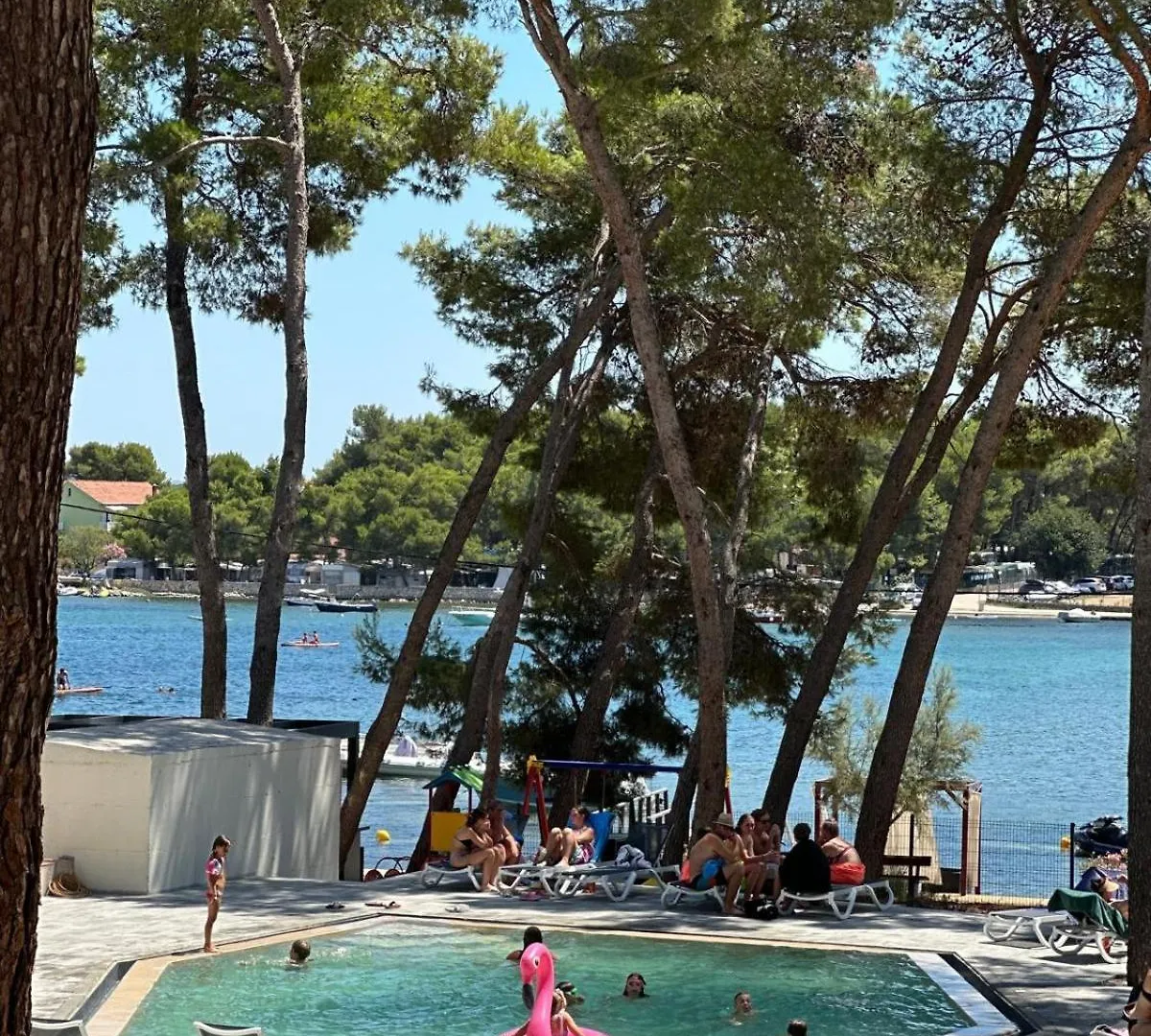 Apartment Luxury Mobilehome Lucina Bay Pasman